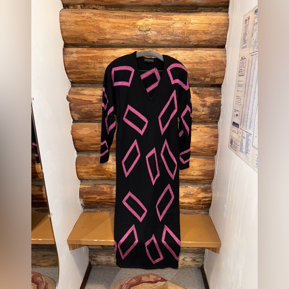 🖤Gorgeous Vintage Geometric Patterned Black & Pink Andrea Jovine Wool Dress